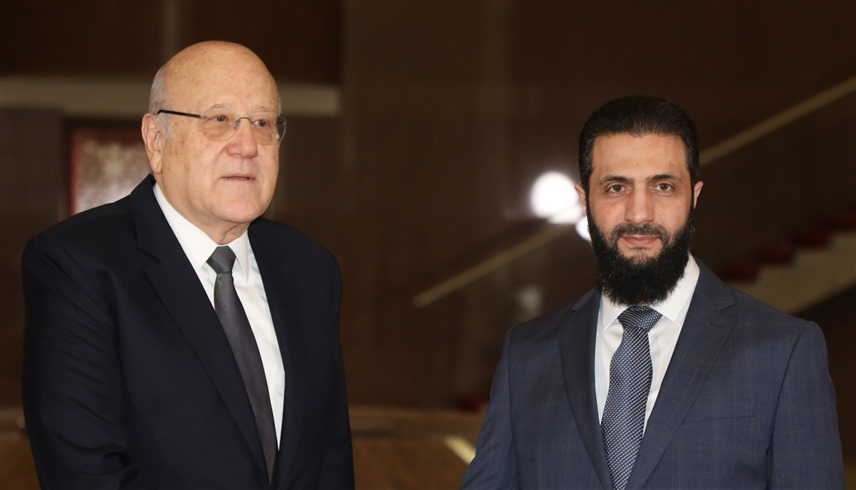 قائد الإدارة السورية الجديدة أحمد الشرع ورئيس حكومة تصريف الأعمال اللبنانية نجيب ميقاتي (إكس)