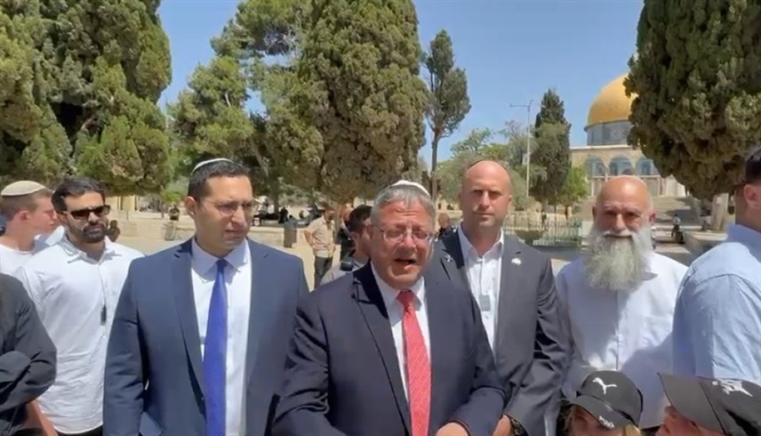 وزير الأمن القومي الإسرائيلي، إيتمار بن غفير في المسجد الأقصى (إكس)