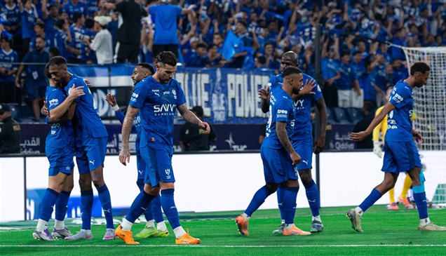 الهلال يحبط الشباب ويقترب من صدارة الدوري