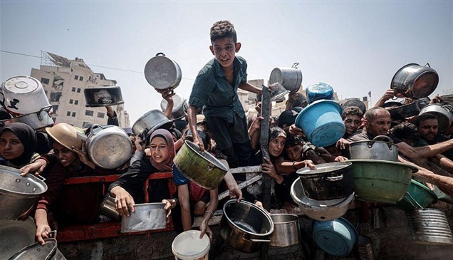 تقرير يرصد تراجعاً كارثياً في مساعدات غزة مع اقتراب شتاء قارس