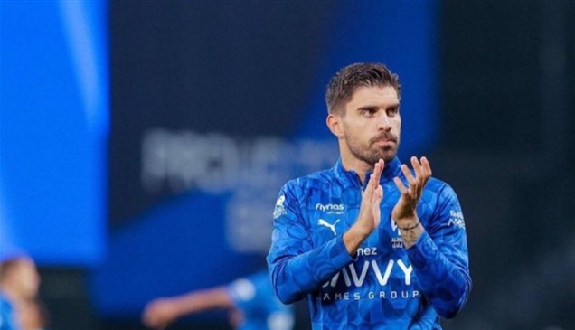 مانشستر يونايتد يثير قلق الهلال   