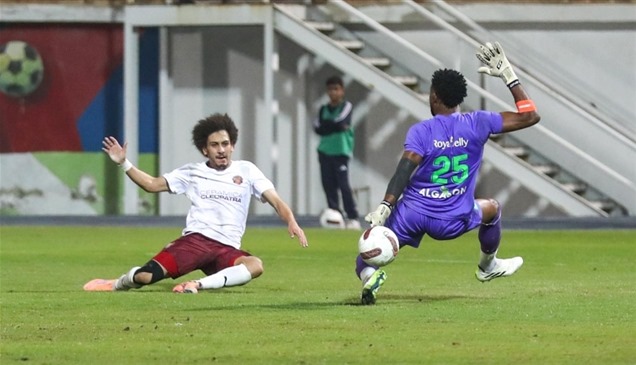 سيراميكا يحلق بصدارة الدوري المصري 
