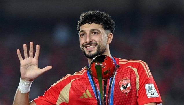 تباين في موقف الجمهور.. وسام أبو علي يعود للأهلي