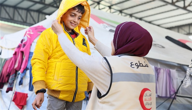 الهلال الأحمر يطلق أكبر حملة شتوية لدعم 1.86 مليون شخص بـ37 مليون درهم