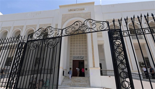 السجن بين 10 و45 عاماً .. محكمة تونسية تدين الموقوفين بقضية التآمر