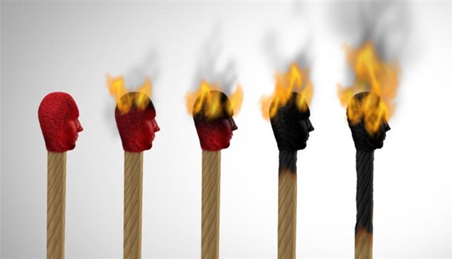 لماذا نشعر بالإرهاق النفسي؟ 3 أسباب قد تصدمك