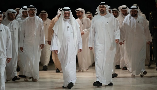 حاكم الفجيرة يشهد مراسم يوم الشهيد في واحة الكرامة بأبوظبي