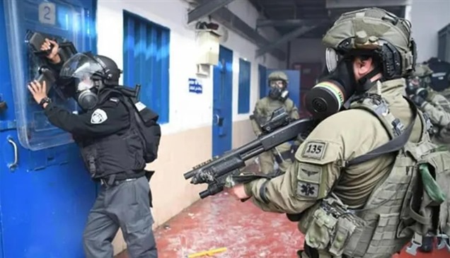 وفاة معتقل فلسطيني في سجن عوفر الإسرائيلي