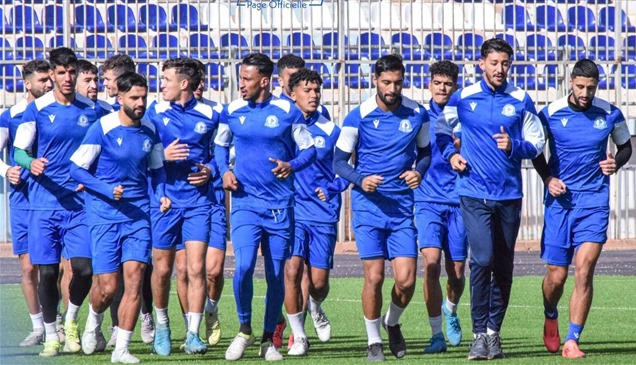  مولودية البيض يعاني 