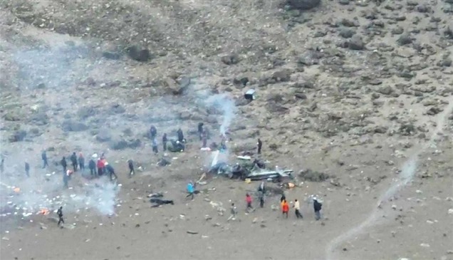 فيديو.. تحطم مروحية فوق أعلى قمة بأفريقيا ومقتل ركابها
