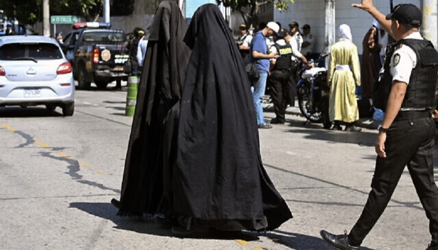 نساء ورجال من طائفة "ليف طاهور" في غواتيمالا (أرشيف)