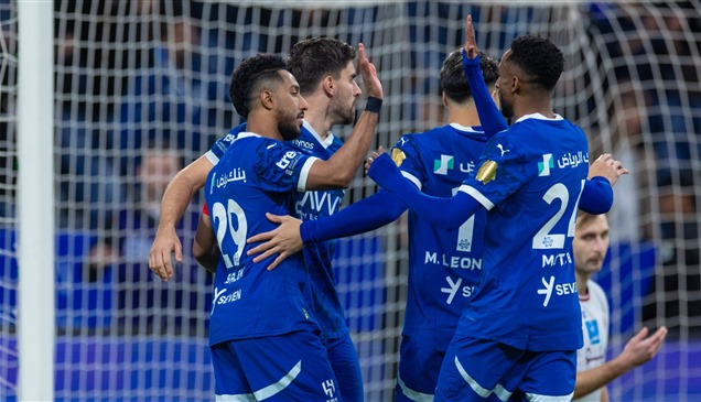 الهلال يمطر شباك الخلود بخماسية 