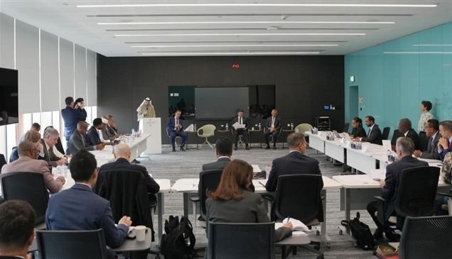 وزارة الخارجية ورئاسة COP29 تستضيفان اجتماعاً لتعزيز العمل المشترك