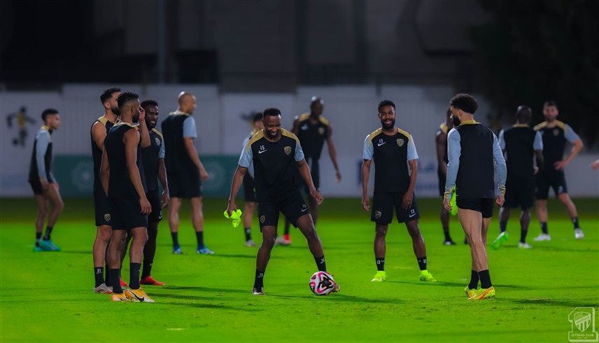 من تدريب الاتحاد (إكس)