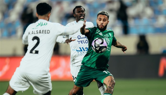 في الوقت القاتل.. الأخدود يقلب الطاولة على الأهلي 