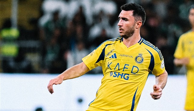عملاق فرنسي يدخل سباق التعاقد مع مدافع النصر 