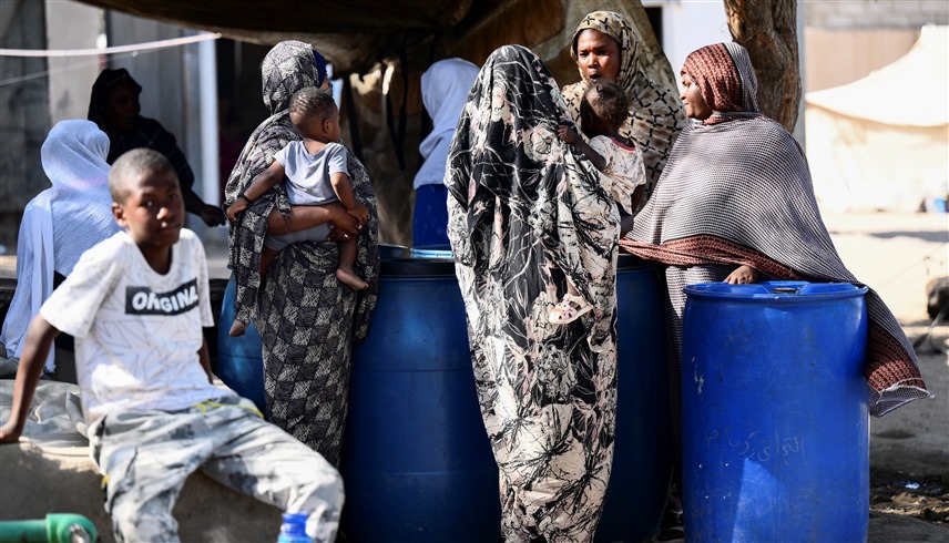 أوضاع إنسانية مأساوية يعيشها السودانيون جرّاء الحرب (رويترز)
