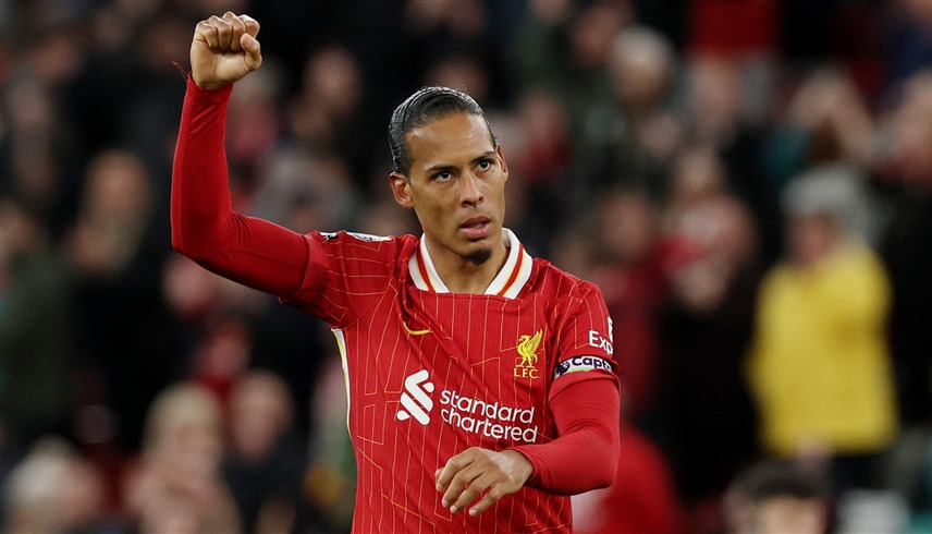 مدافع ليفربول فان دايك (رويترز)