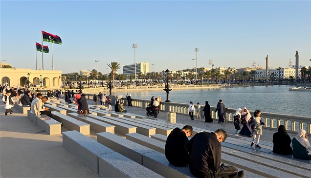تراجع قيمة الدينار ينهك الليبيين 