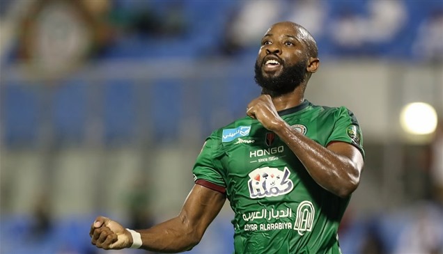 مهاجم الاتفاق السعودي يشتري نادياً أوروبياً 