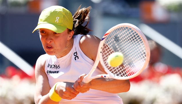 بـ "ريمونتادا" مثيرة.. شفيونتيك تقصي الفلبينية إيلا من بطولة مدريد