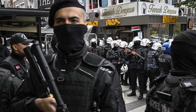تركيا: اعتقال 157 شخصاً من المعارضة في إزمير