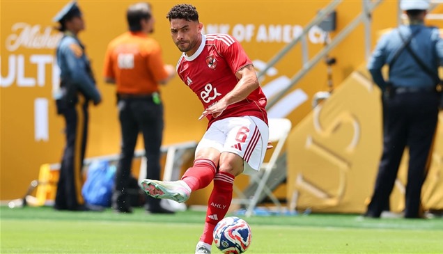 الإصابة تبعد ياسر إبراهيم عن تشكيل الأهلي أمام فاركو