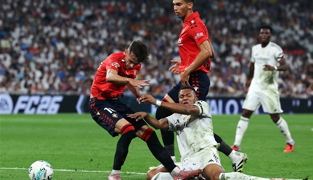 ريال مدريد ينتزع فوزاً صعباً أمام أوساسونا 