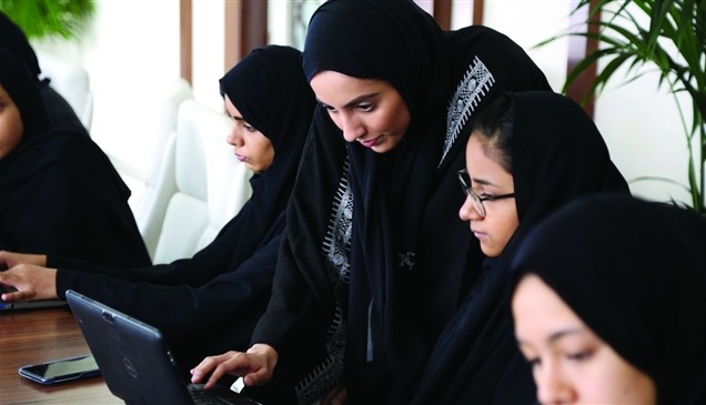 بالأرقام.. المرأة الإماراتية شريك في مسيرة بناء وازدهار الوطن