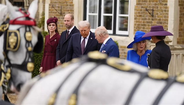 خارج حدود البروتوكول.. أخطاء ترامب تخطف الأضواء في قلعة وندسور