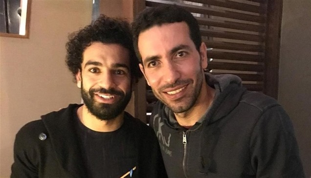 أبوتريكة "الإخواني" يتجاهل صلاح ويغضب المصريين