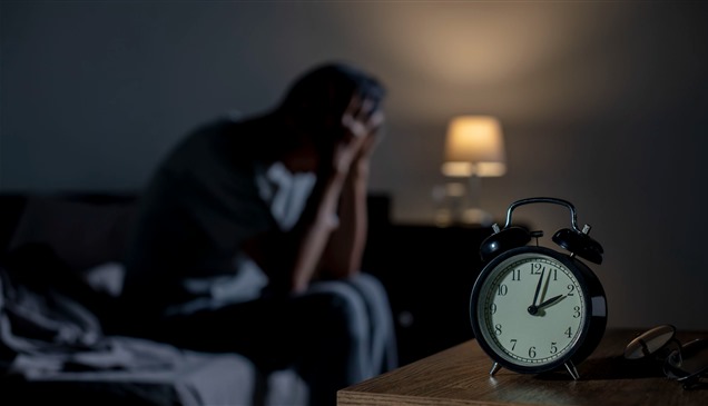 دراسة تكشف عاملاً يساهم في الأرق ليلاً