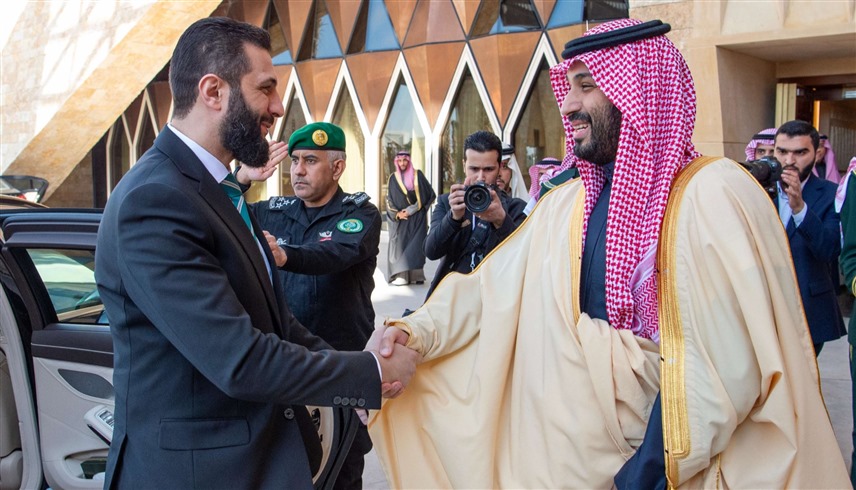 لقاء سابق بين الشرع ومحمد بن سلمان (أرشيف)