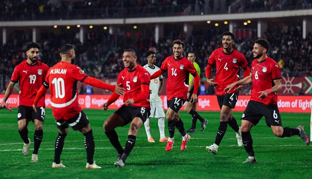 مصر تصطاد "الأفيال" وتضرب موعداً مع السنغال في نصف النهائي