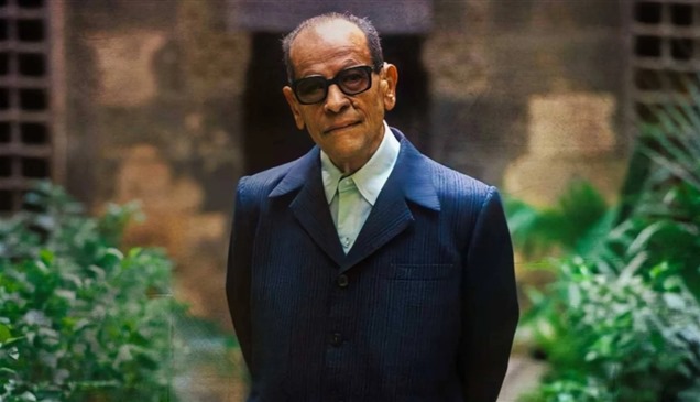 سيرة نجيب محفوظ في كتاب جديد لحسن عبد الموجود