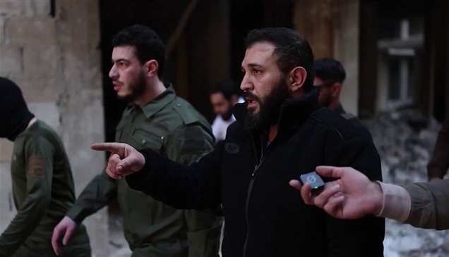 سوريا تطالب لبنان بتسليم 200 ضابط من عهد الأسد  