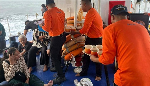 فاجعة تهز الفلبين.. غرق عبارة تقل 342 راكباً ومصرع 15 شخصاً  
