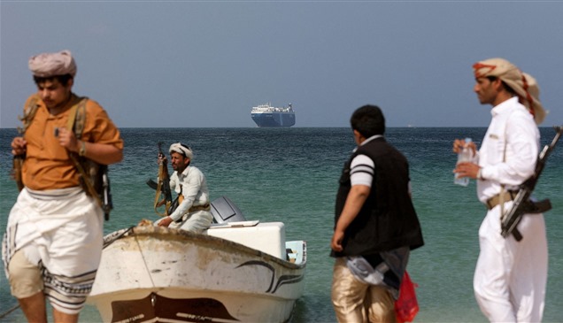 بعد تهديد إيران..الحوثيون يهددون باستئناف الهجمات في البحر الأحمر