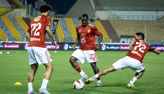 "خفافيش فالنسيا" تخطف نجم الأهلي 