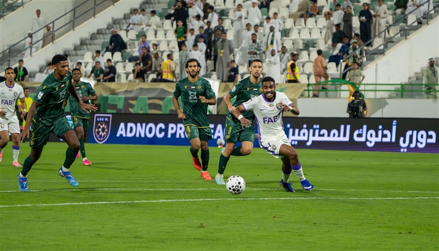 من مباراة خورفكان والعين (وام)