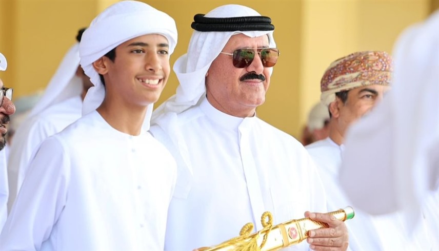 سلطان بن حمدان آل نهيان خلال حضوره المنافسات (وام)