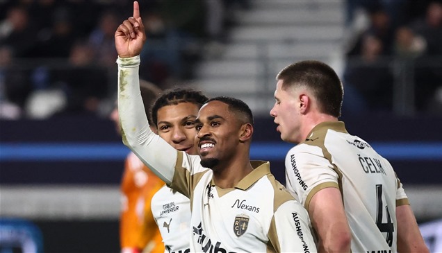 بـ50 مليون يورو فقط.. لانس ينافس مليارات PSG على اللقب