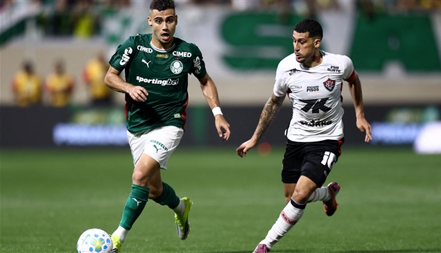 الأندية البرازيلية تجني 1.85 مليار يورو من بيع وشراء اللاعبين