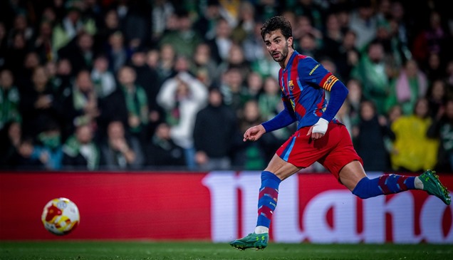 أستون فيلا يستعد لاصطياد "القرش البرشلوني" 