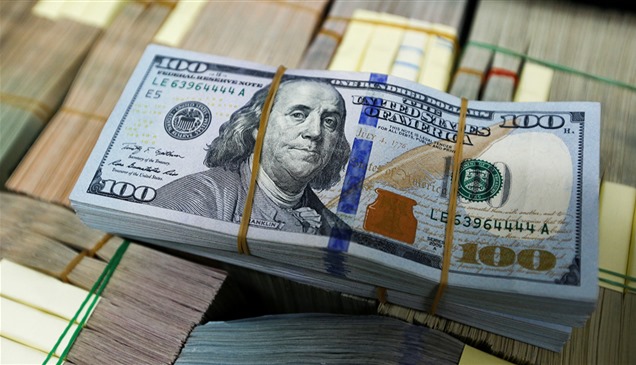 لماذا يرتفع سعر الدولار أمام الجنيه المصري؟