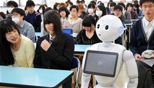 استطلاع يكشف استعانة 25% من طلاب اليابان بالذكاء الاصطناعي في فصولهم الدراسية