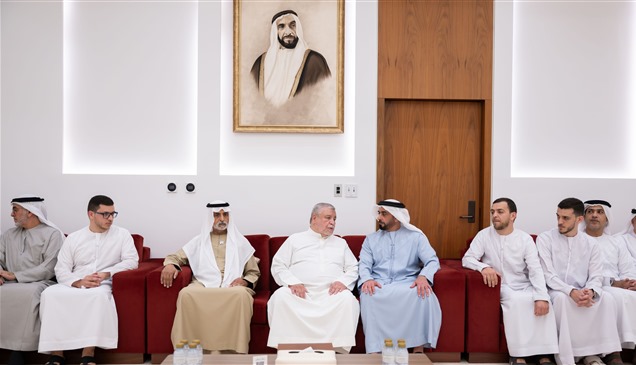 سيف بن زايد ونهيان بن مبارك يعزيان في وفاة آلاء نادر مشتهى