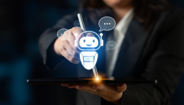 نهاية "إنترنت البشر".. هل تحكم البوتات العالم الرقمي في 2027؟