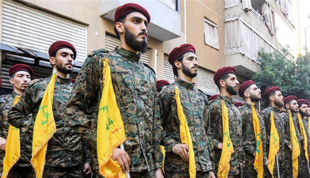 لبنان يحظر أنشطة حزب الله العسكرية "فوراً".. ماذا يعني القرار؟ 