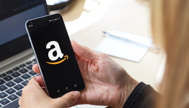 "أليكسا" في جيبك.. هل ينافس هاتف أمازون الجديد عمالقة أندرويد وآيفون؟